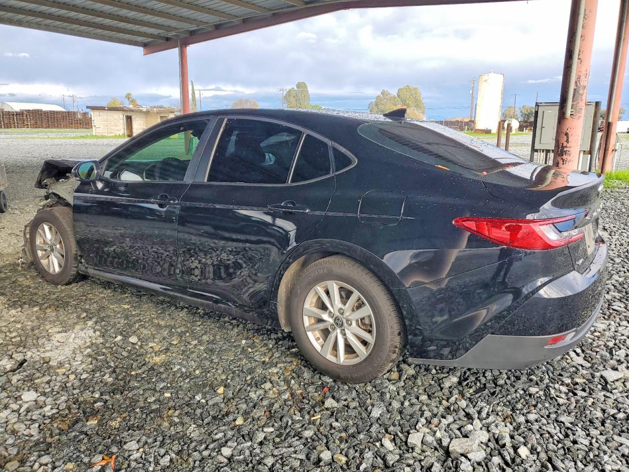 2025 TOYOTA CAMRY XSE photo 2