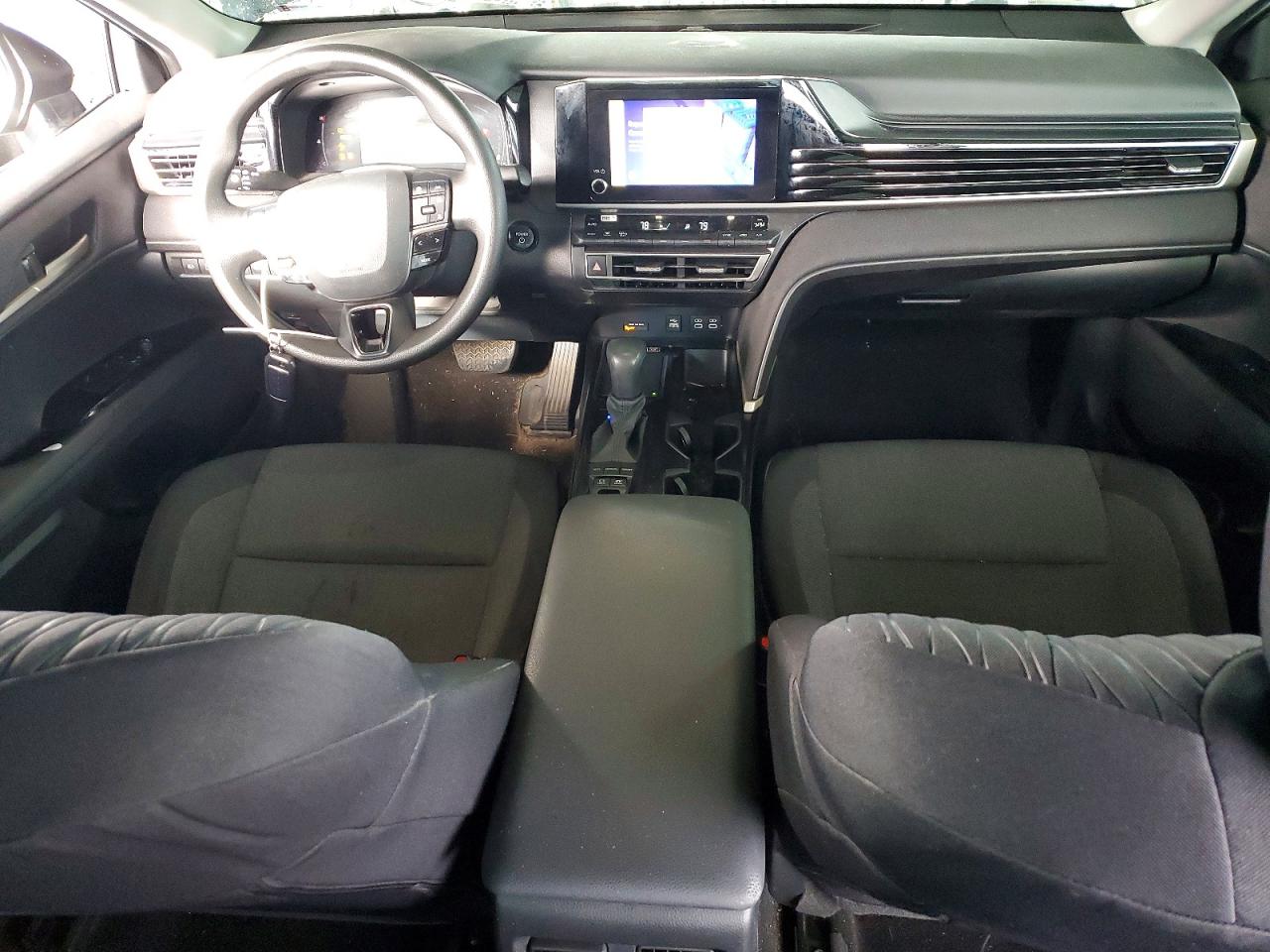 2025 TOYOTA CAMRY XSE photo 8