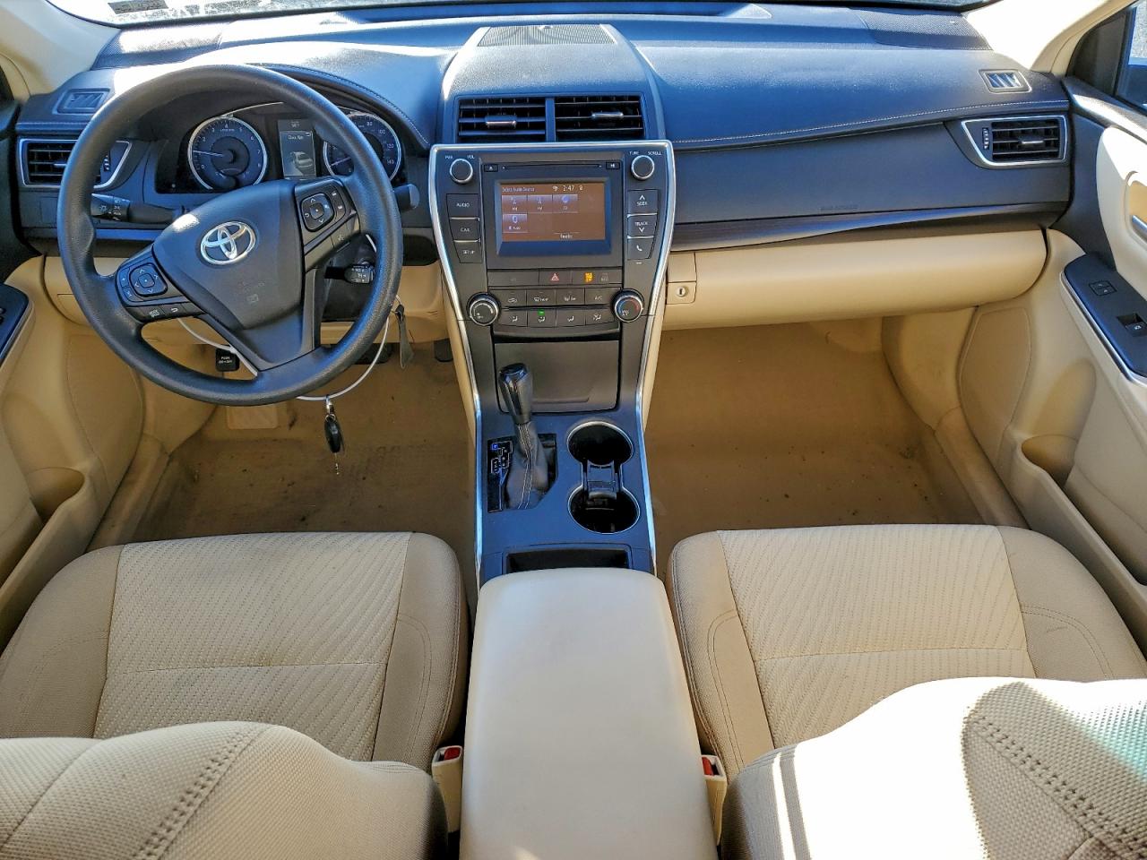 2017 TOYOTA CAMRY LE photo 8
