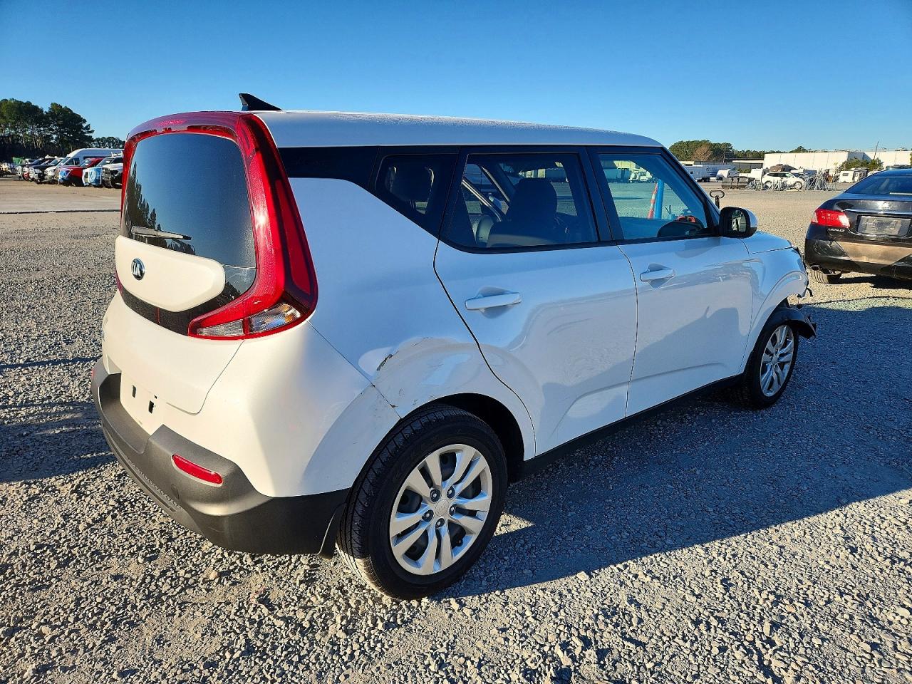 2020 KIA SOUL LX photo 3