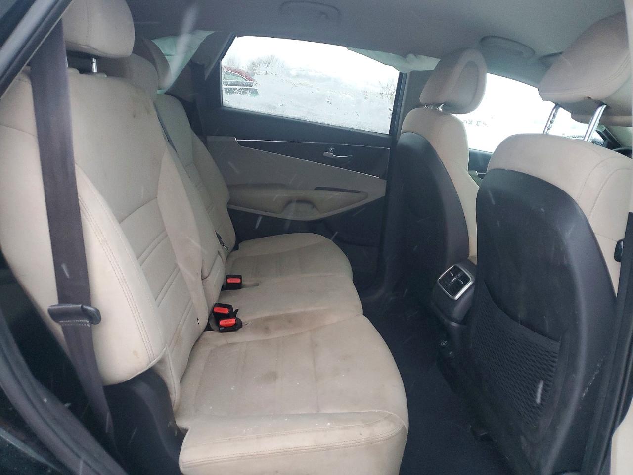 2016 KIA SORENTO LX photo 11