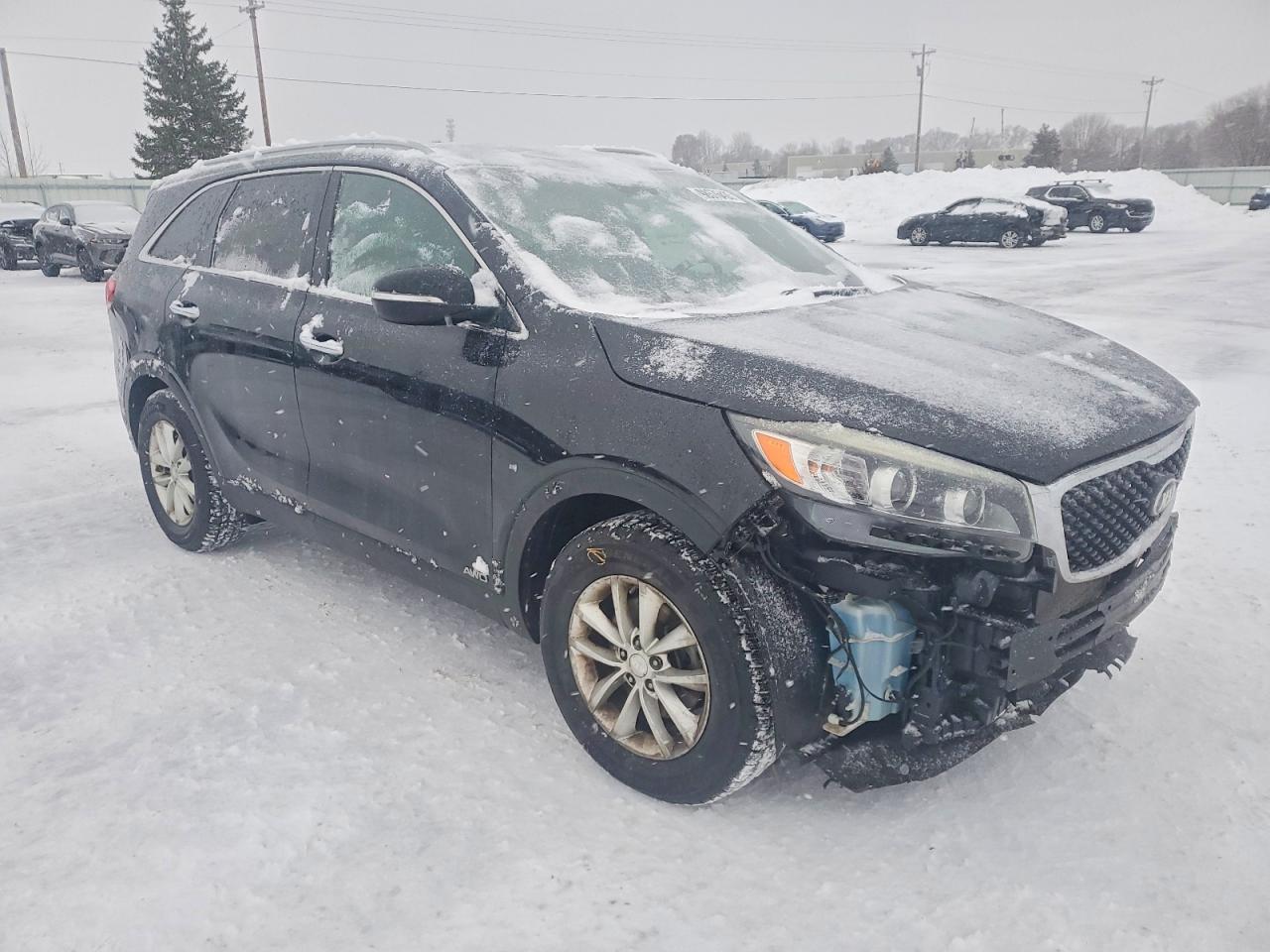 2016 KIA SORENTO LX photo 4