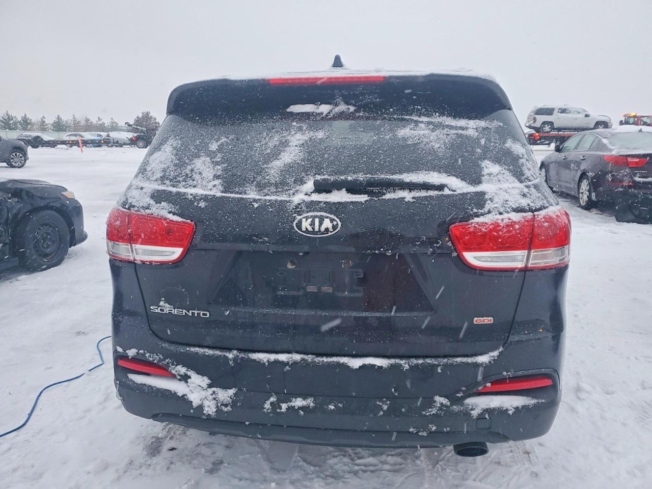2016 KIA SORENTO LX photo 6