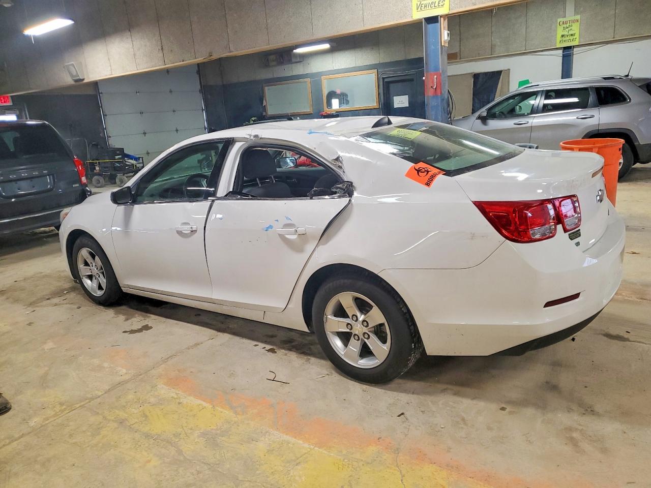 2014 CHEVROLET MALIBU LS photo 4