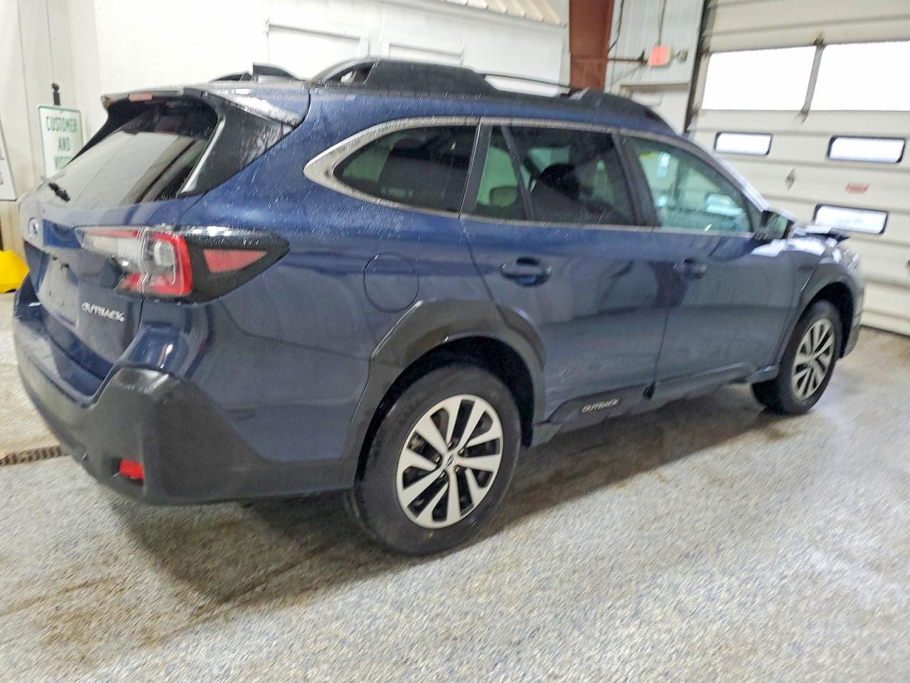 2025 SUBARU OUTBACK PREMIUM photo 3