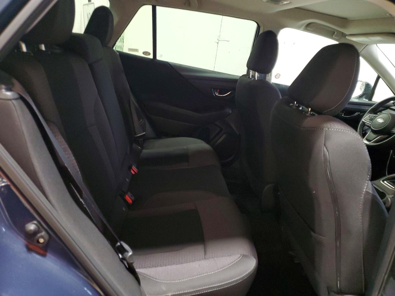 2025 SUBARU OUTBACK PREMIUM photo 11
