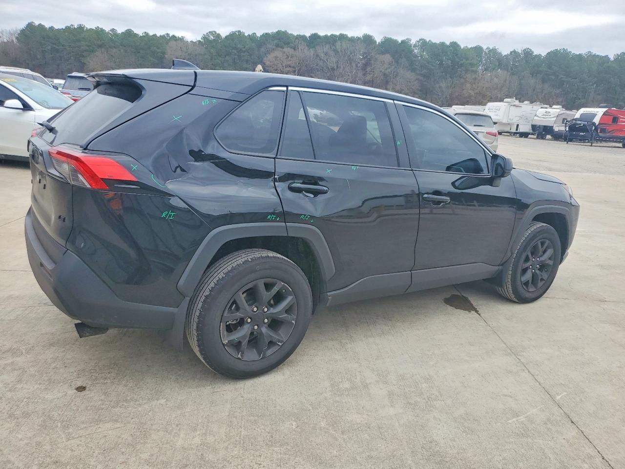 2025 TOYOTA RAV4 LE photo 3