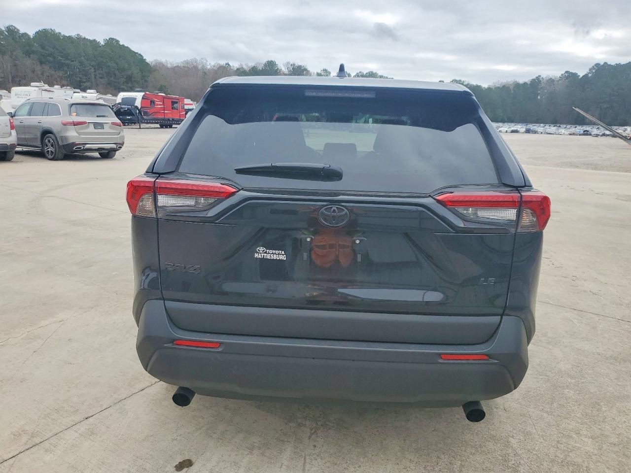 2025 TOYOTA RAV4 LE photo 6