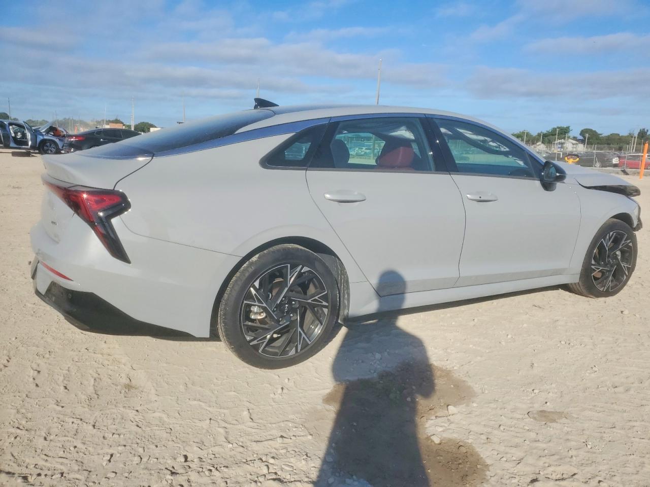 2025 KIA K5 GT LINE photo 3