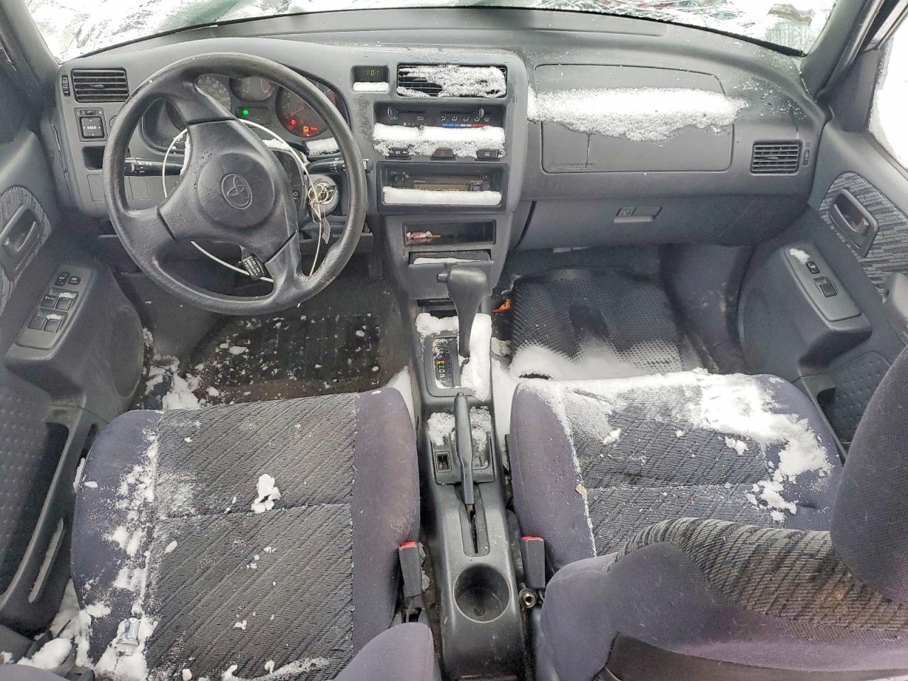 1999 TOYOTA RAV4 photo 8