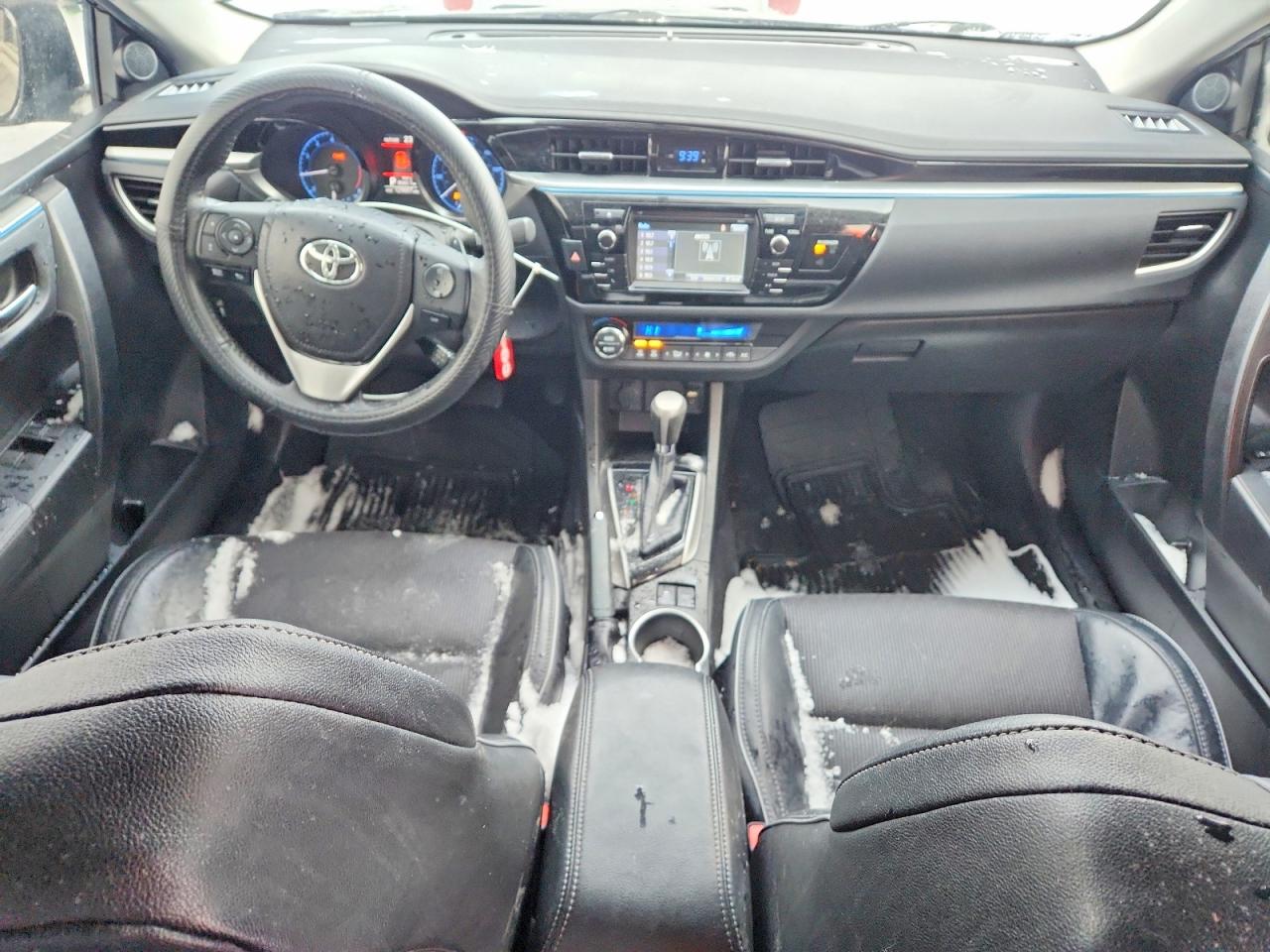 2016 TOYOTA COROLLA L photo 8
