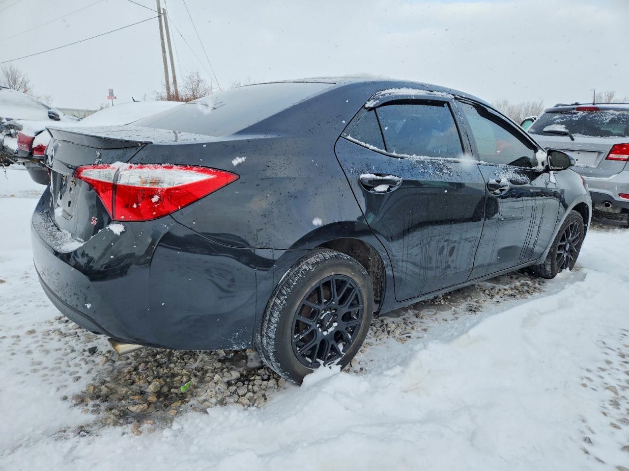 2016 TOYOTA COROLLA L photo 3