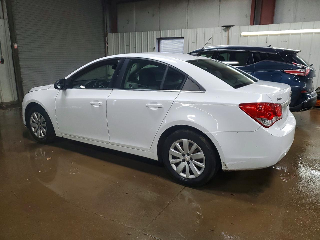 2011 CHEVROLET CRUZE LS photo 2