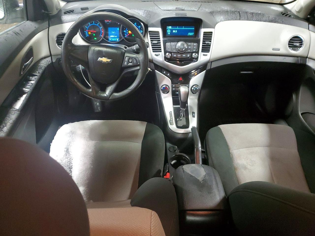 2011 CHEVROLET CRUZE LS photo 8