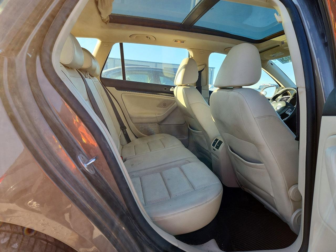 2013 VOLKSWAGEN JETTA TDI photo 10