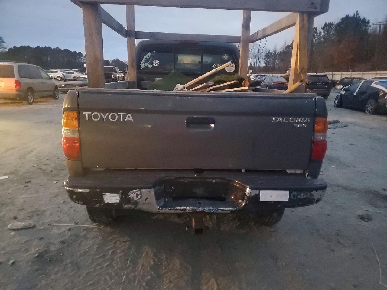 2002 TOYOTA TACOMA XTRACAB photo 16