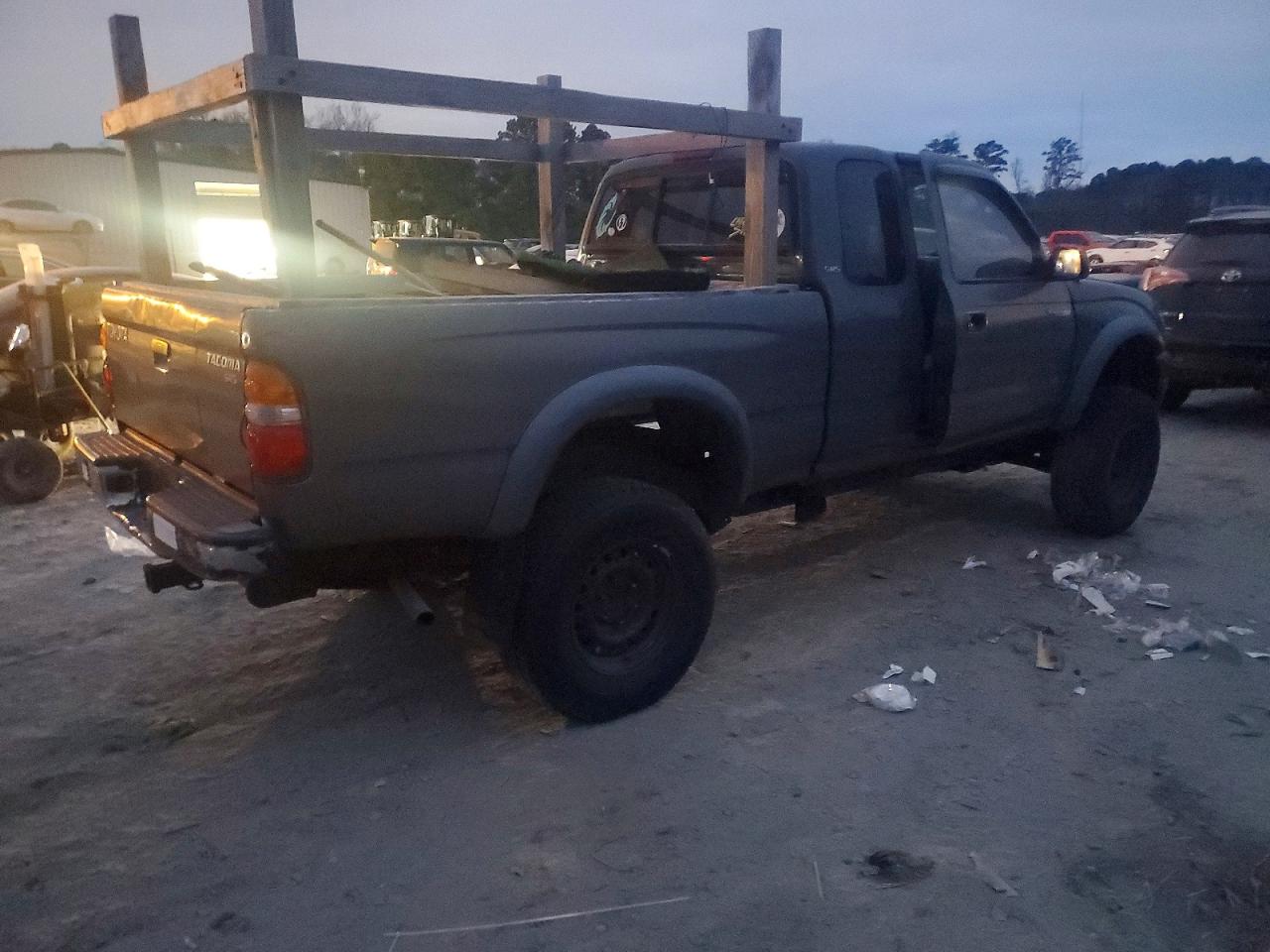 2002 TOYOTA TACOMA XTRACAB photo 7