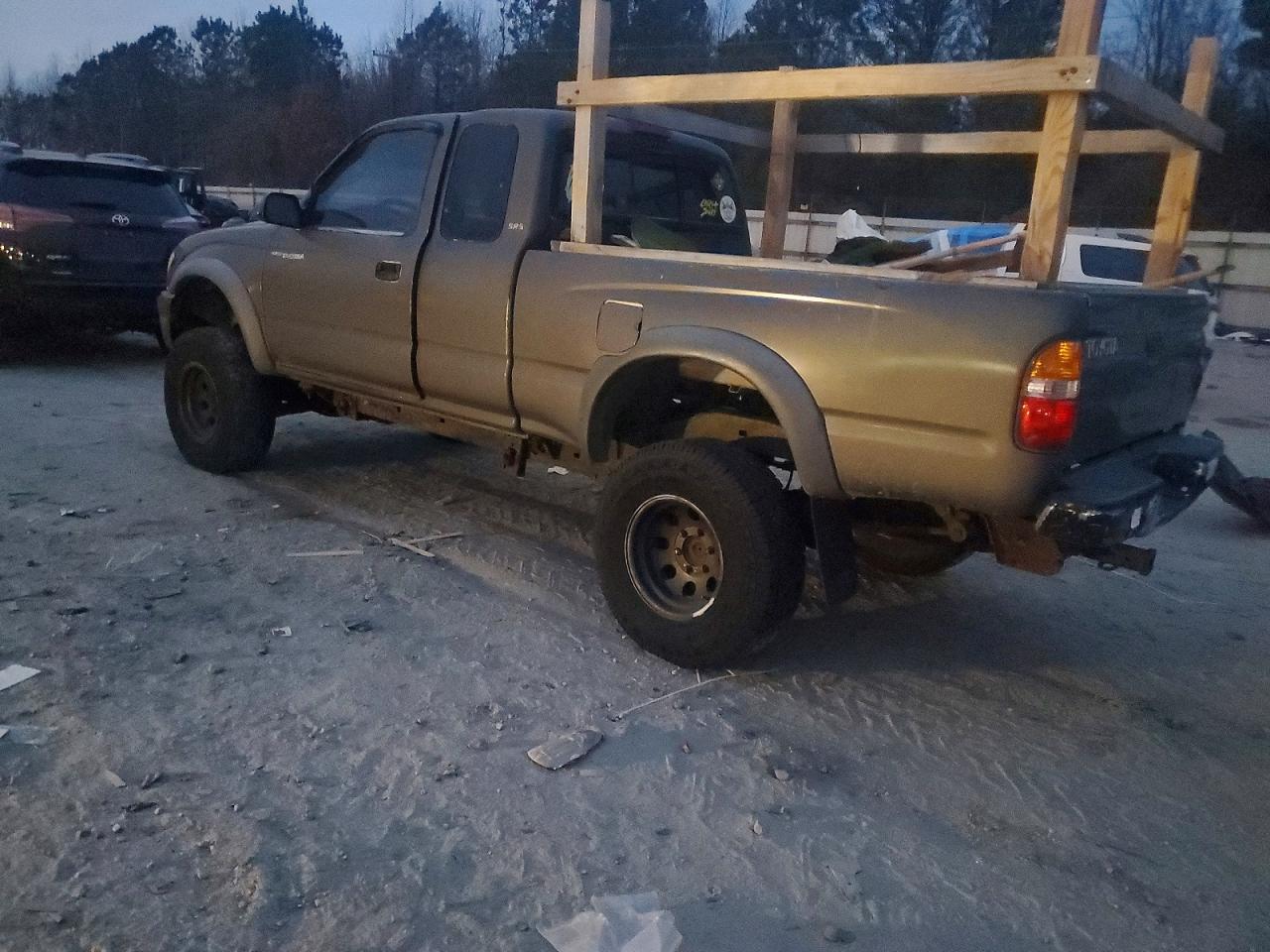 2002 TOYOTA TACOMA XTRACAB photo 4