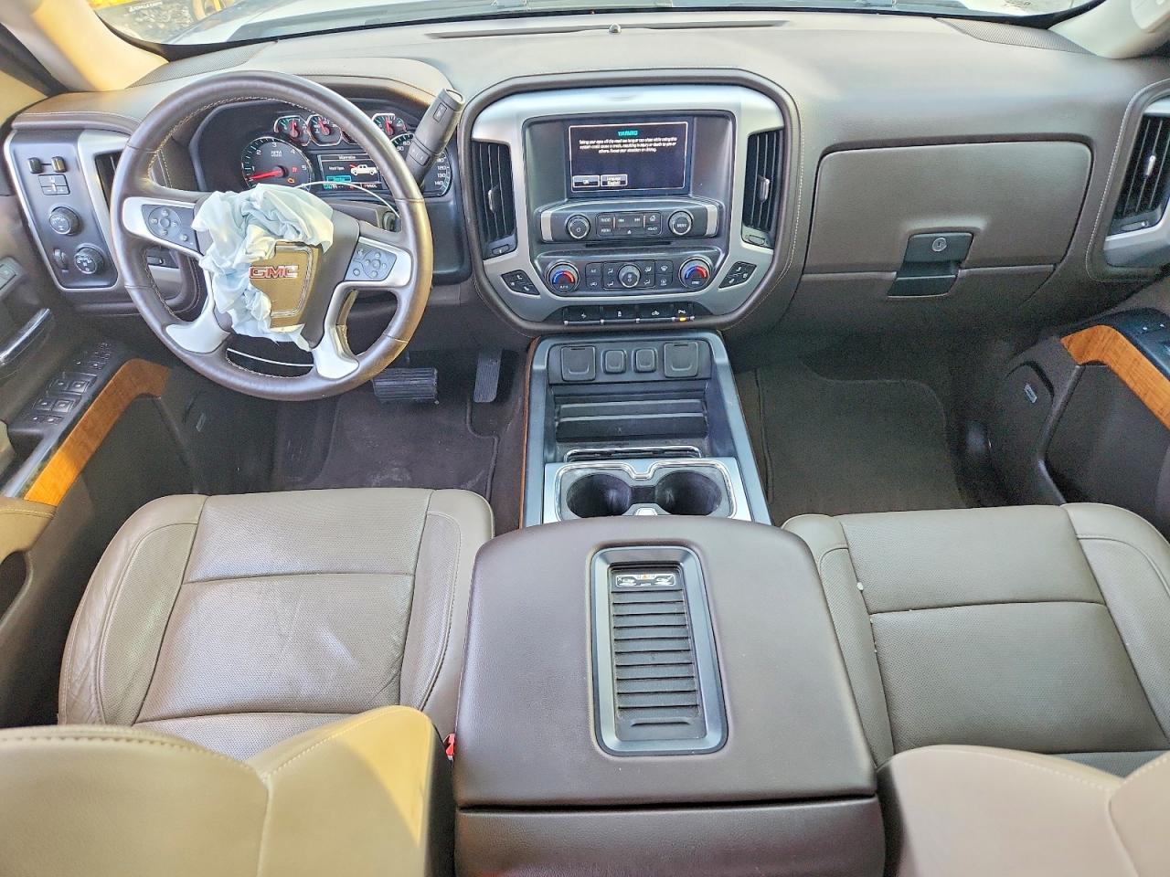 2017 GMC SIERRA K1500 SLT photo 8
