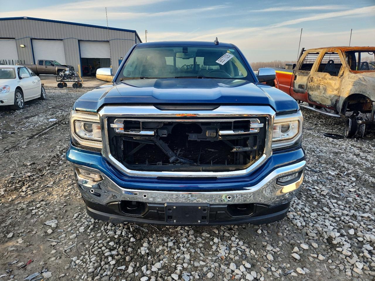 2017 GMC SIERRA K1500 SLT photo 5