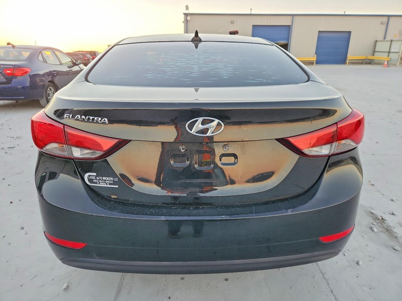 2014 HYUNDAI ELANTRA SE photo 6