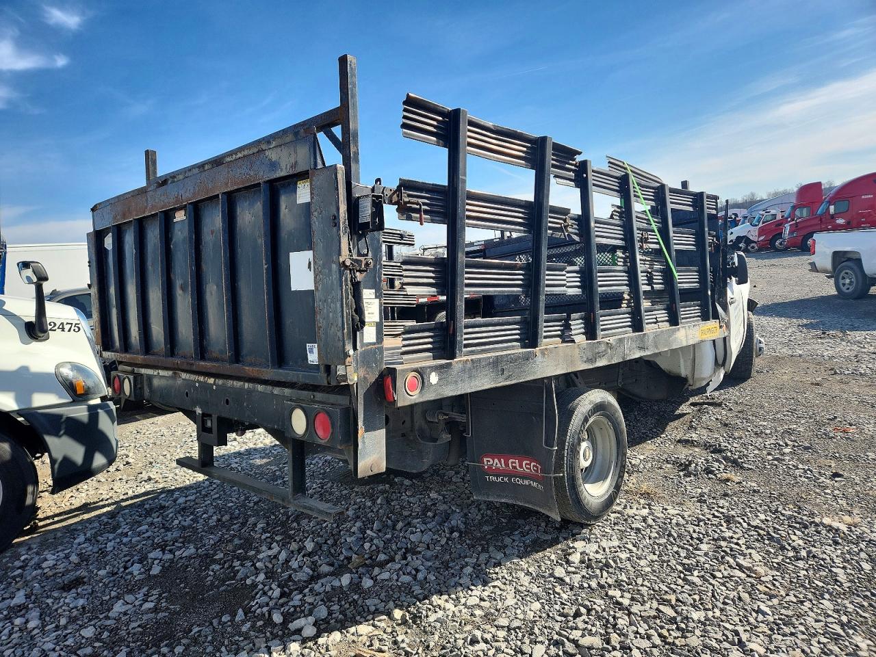 2015 CHEVROLET SILVERADO FLATBED TRUCK photo 4