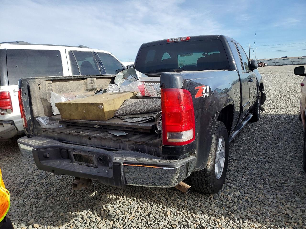 2011 GMC SIERRA K1500 SLE photo 3