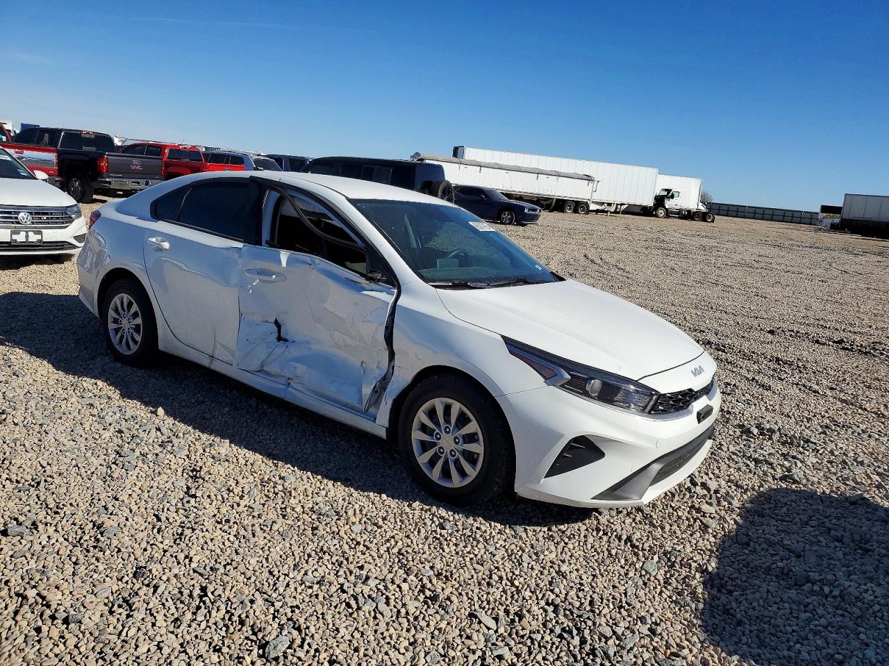 2024 KIA FORTE LX photo 7