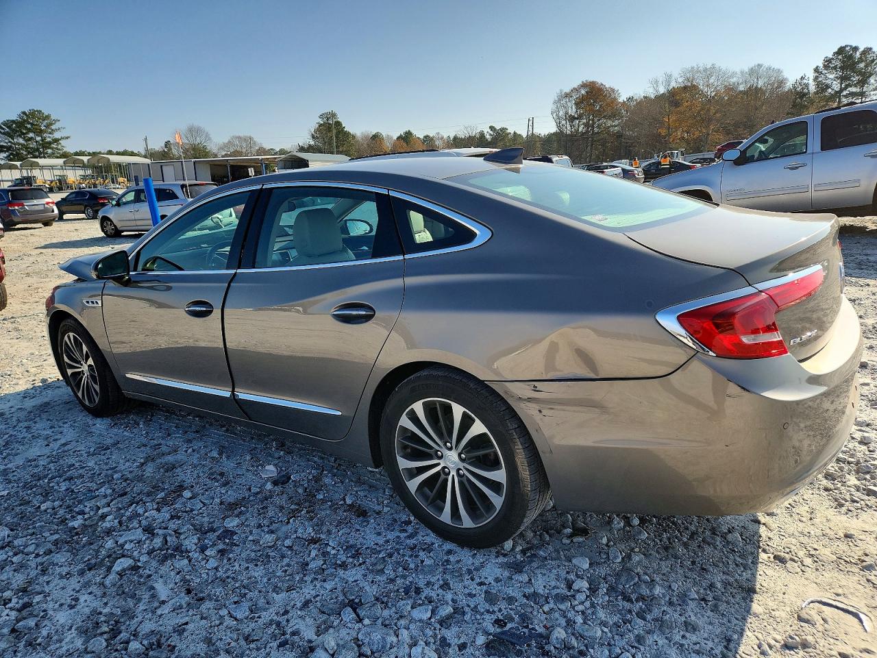 2017 BUICK LACROSSE ESSENCE photo 2