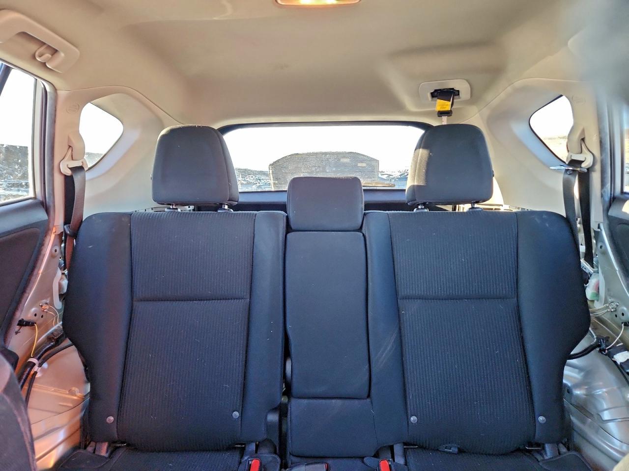 2017 TOYOTA RAV4 LE photo 10