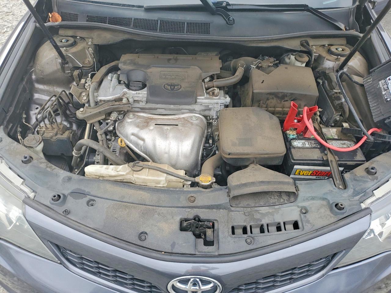 2014 TOYOTA CAMRY L photo 11
