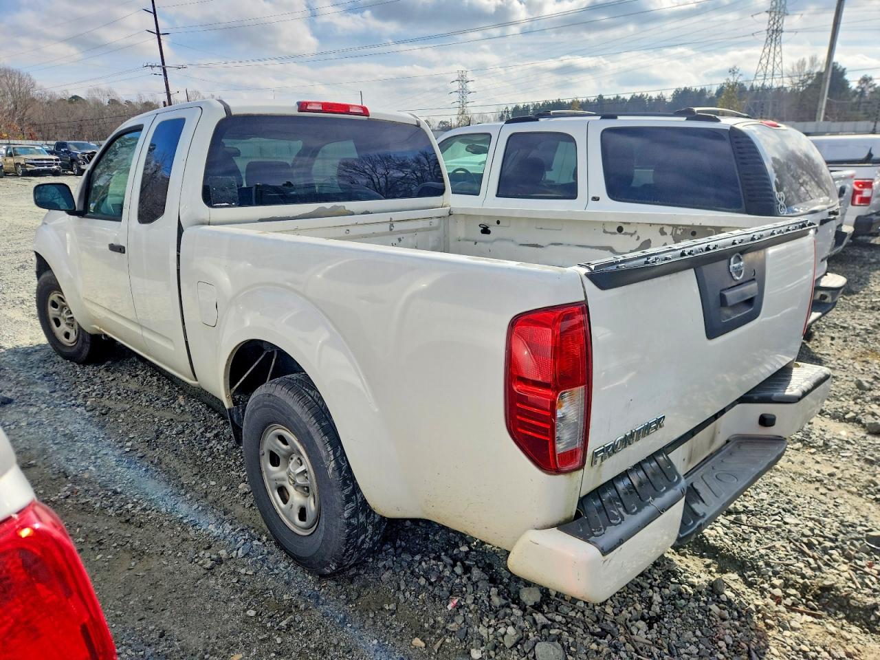 2017 NISSAN FRONTIER S photo 2