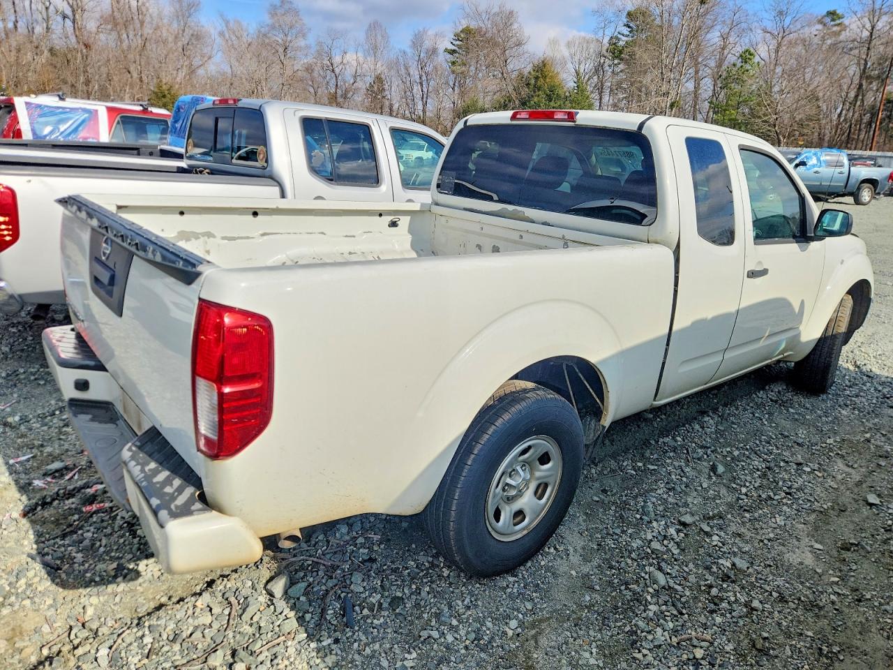 2017 NISSAN FRONTIER S photo 3