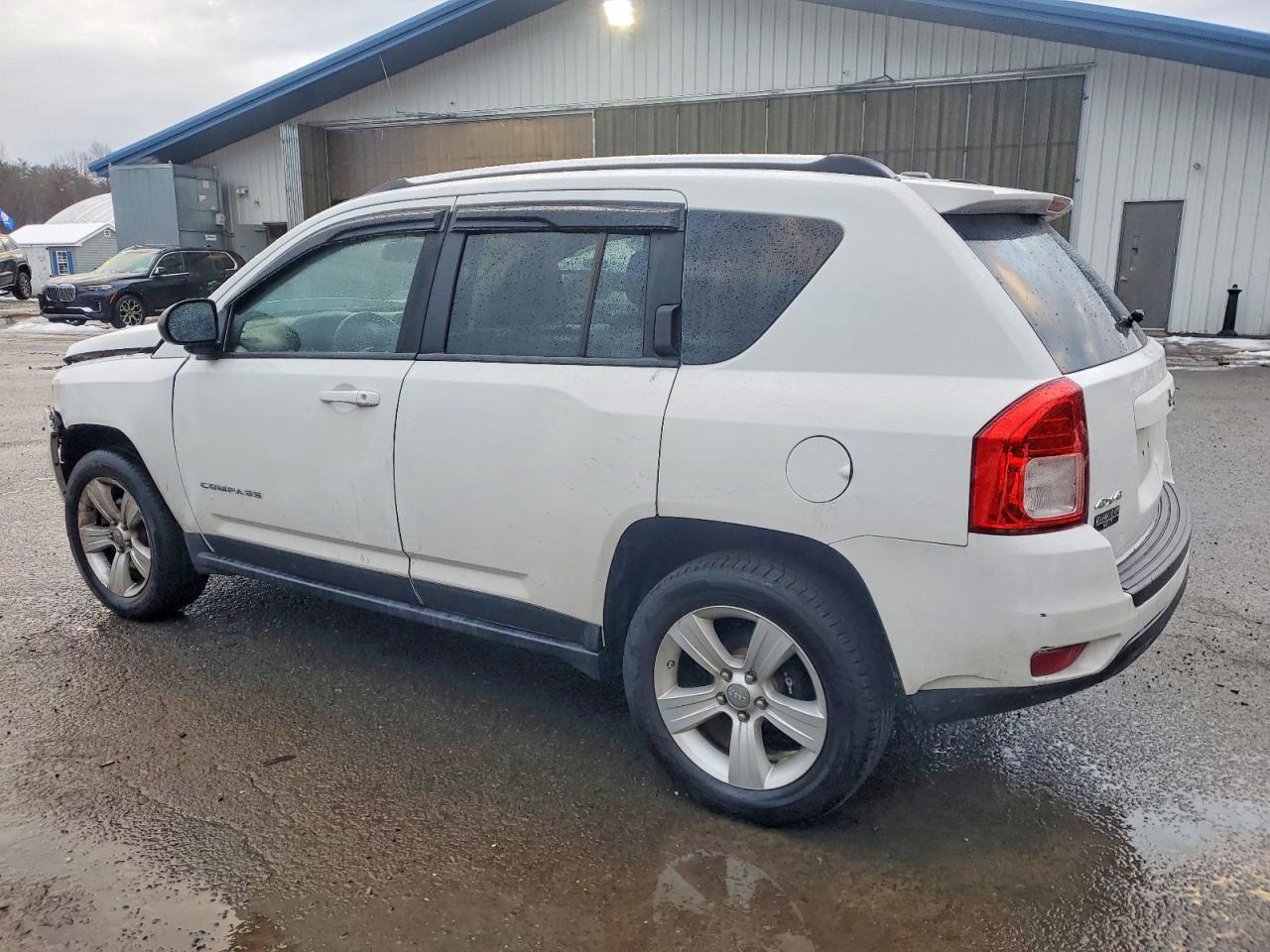 2012 JEEP COMPASS LATITUDE photo 2