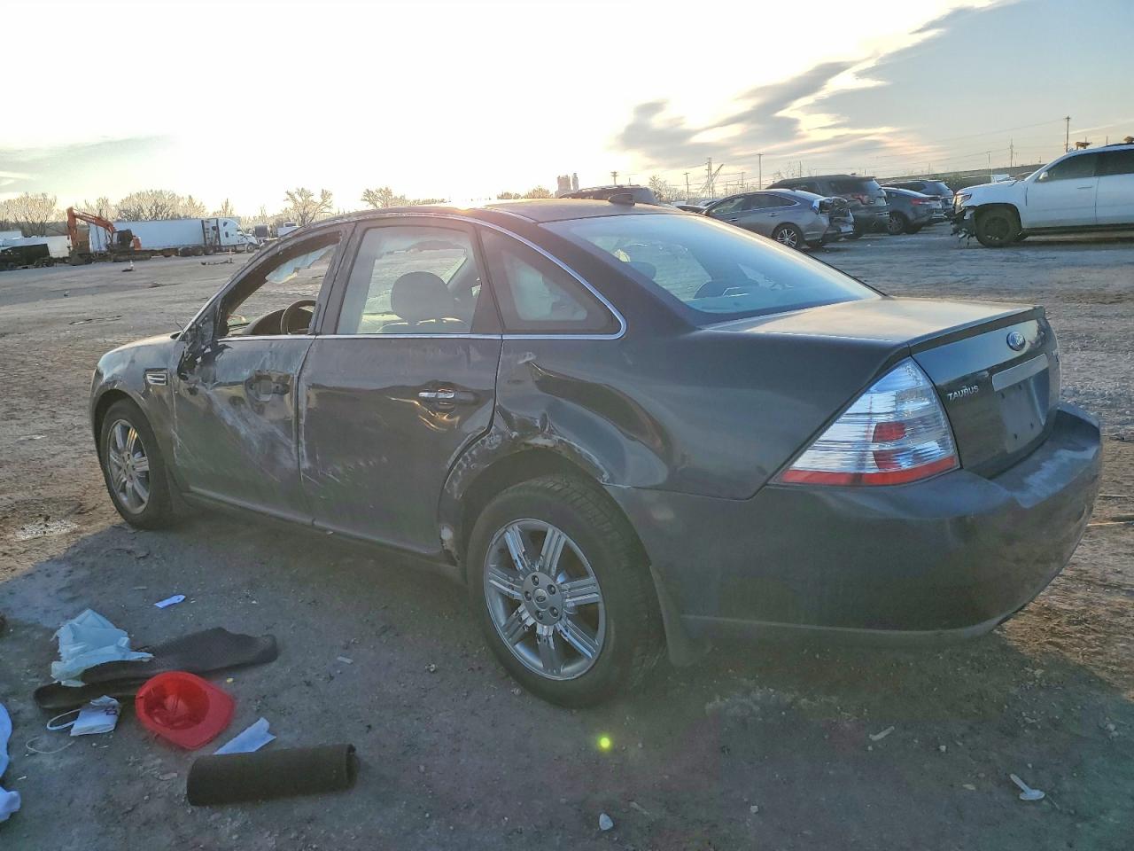 2008 FORD TAURUS LIMITED photo 2