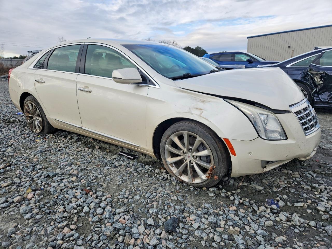 2014 CADILLAC XTS LUXURY COLLECTION photo 4