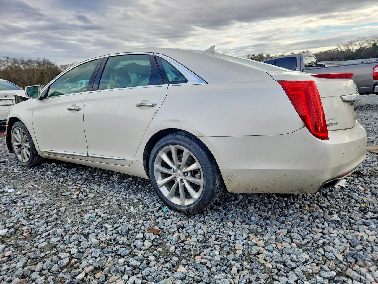 2014 CADILLAC XTS LUXURY COLLECTION photo 2