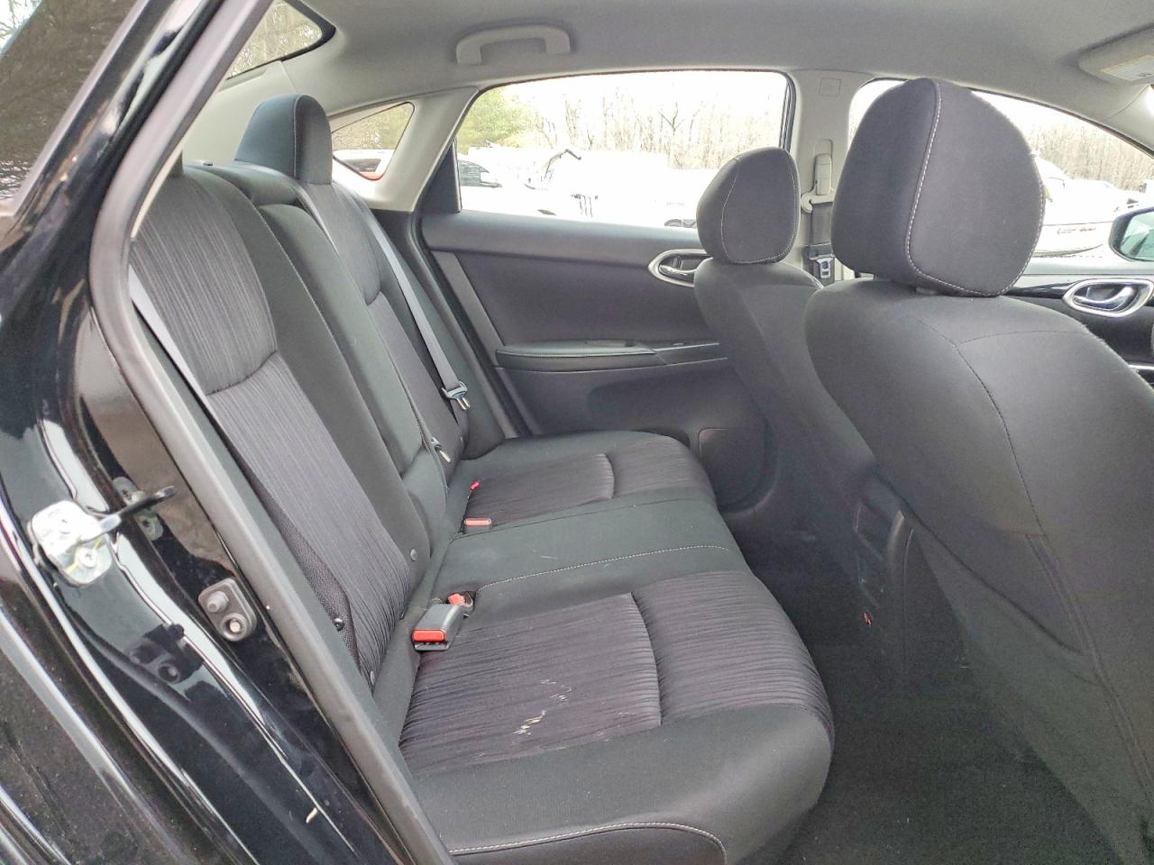 2019 NISSAN SENTRA S photo 10