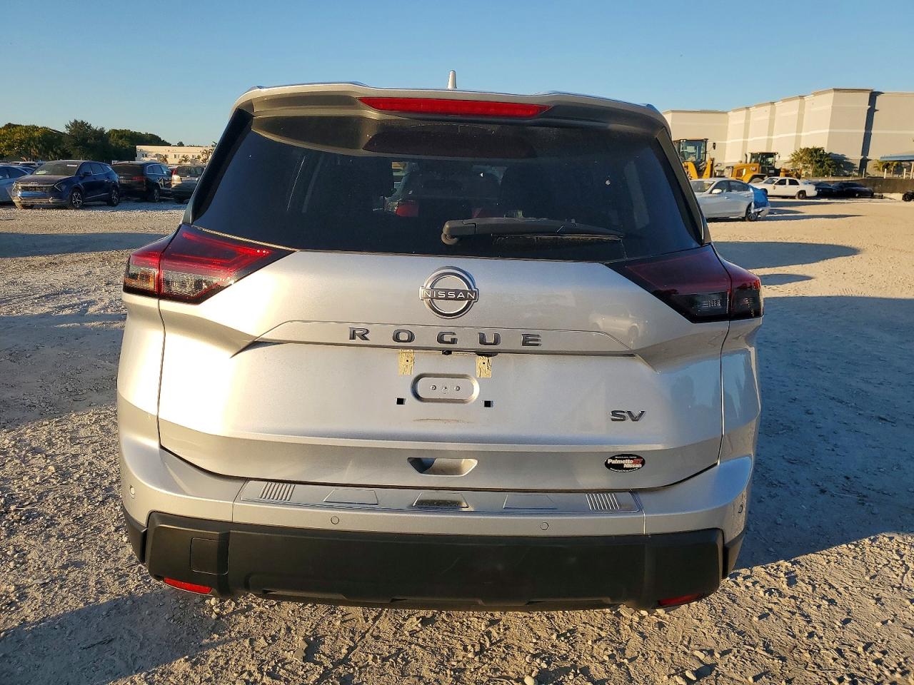 2024 NISSAN ROGUE SV photo 6
