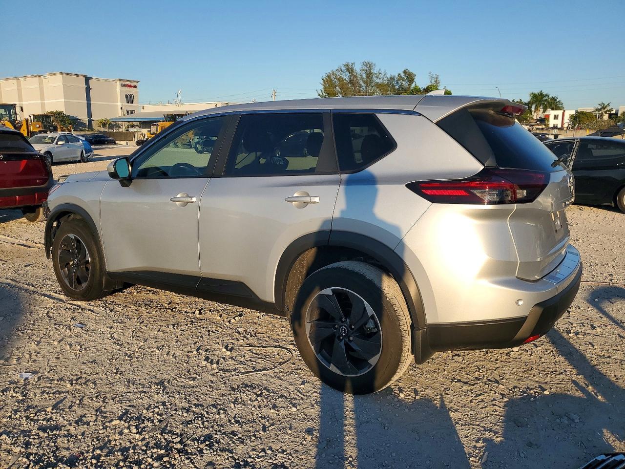 2024 NISSAN ROGUE SV photo 2