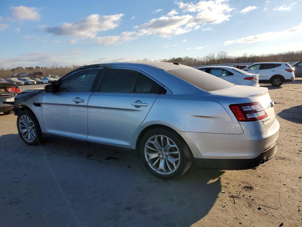 2016 FORD TAURUS LIMITED photo 4