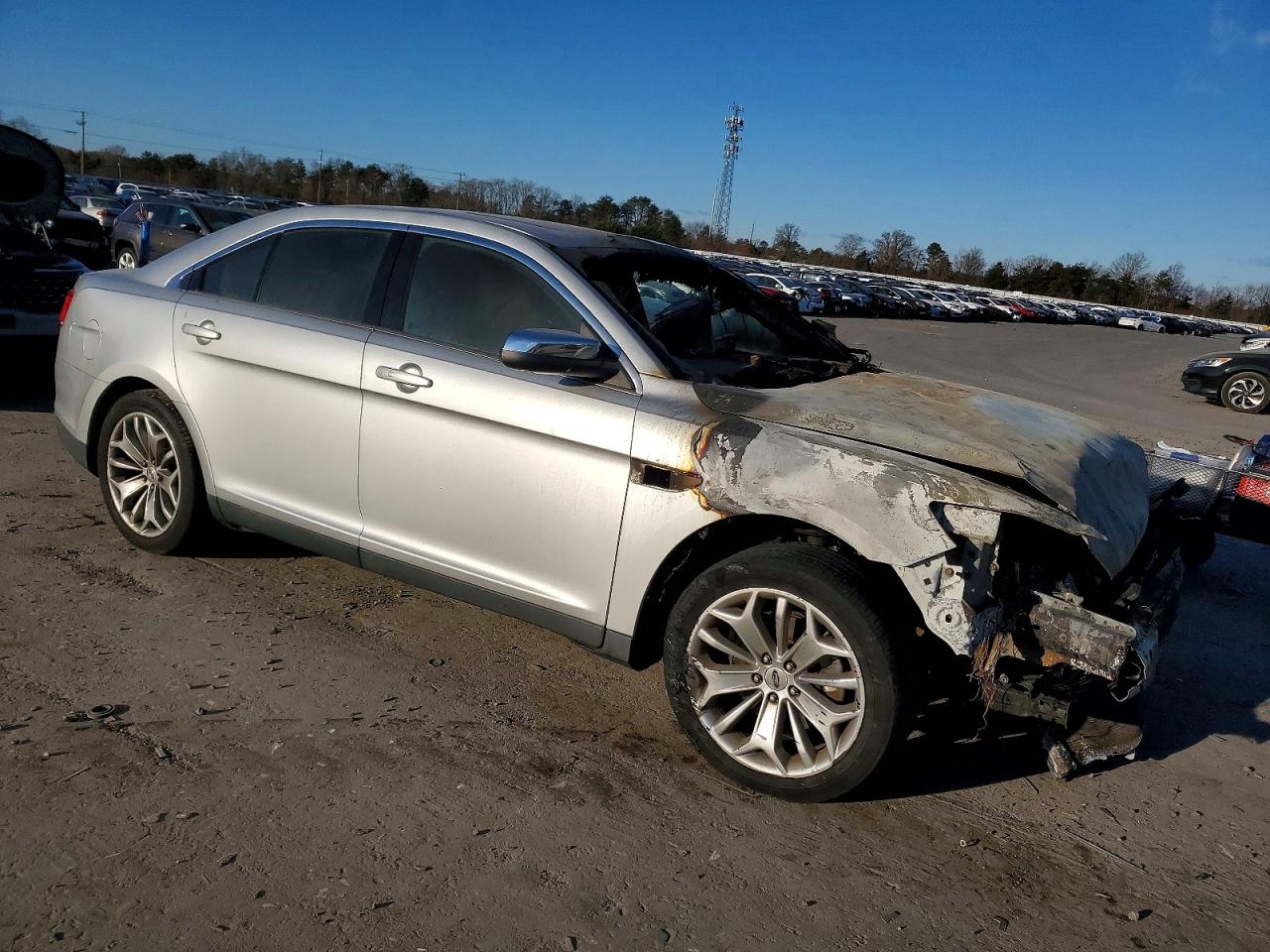 2016 FORD TAURUS LIMITED photo 10