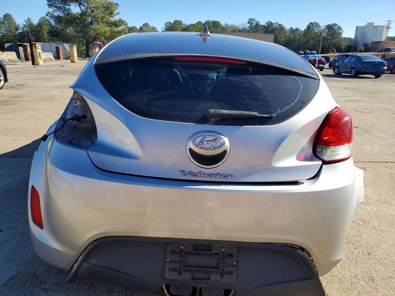 2013 HYUNDAI VELOSTER photo 11