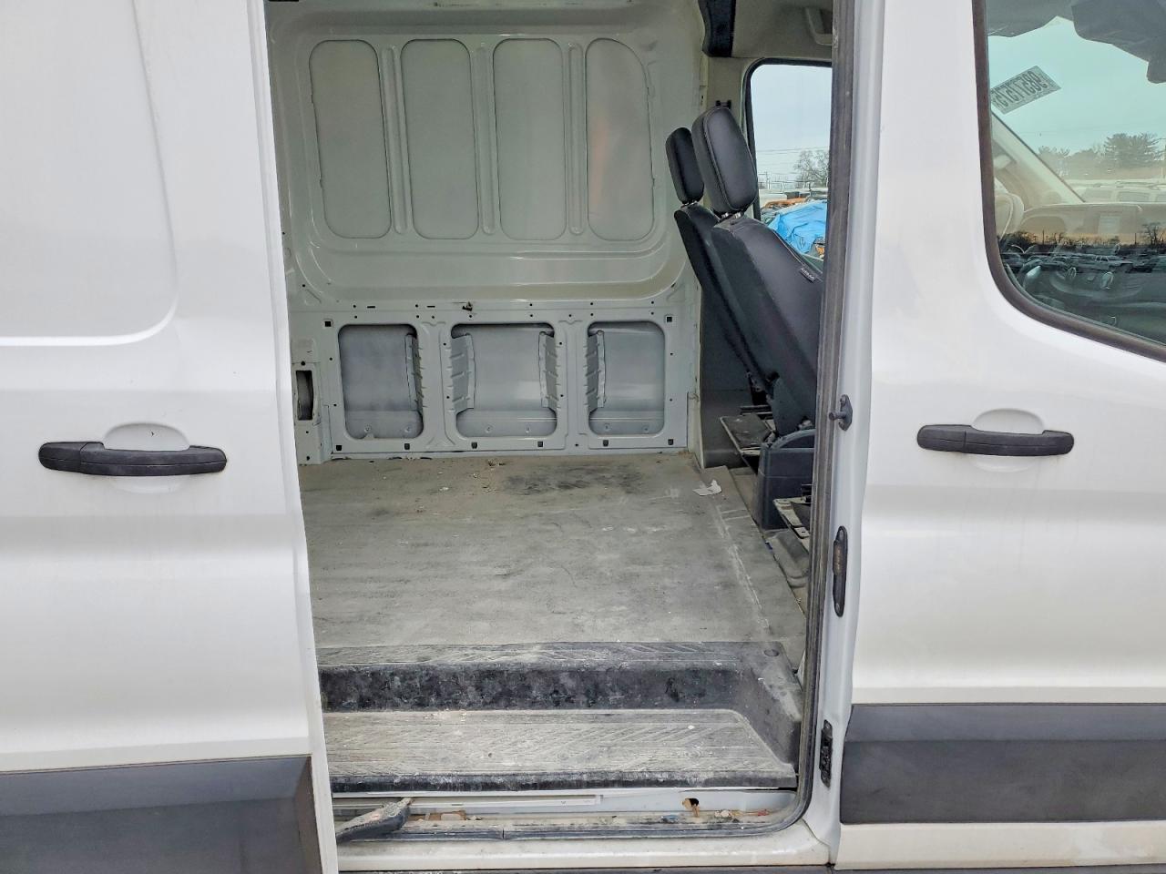 2020 FORD TRANSIT photo 11
