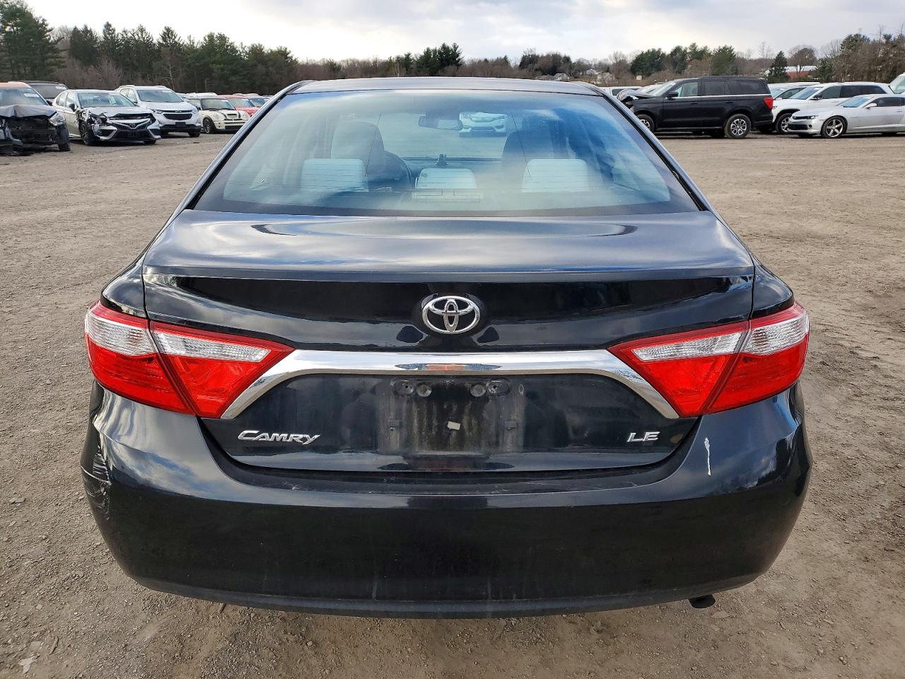 2016 TOYOTA CAMRY LE photo 6