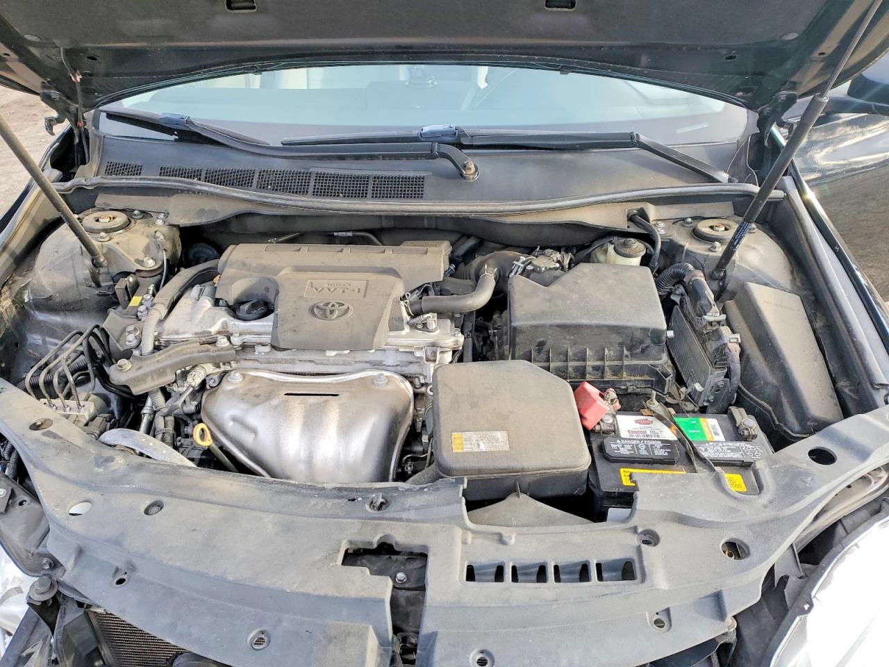 2016 TOYOTA CAMRY LE photo 11