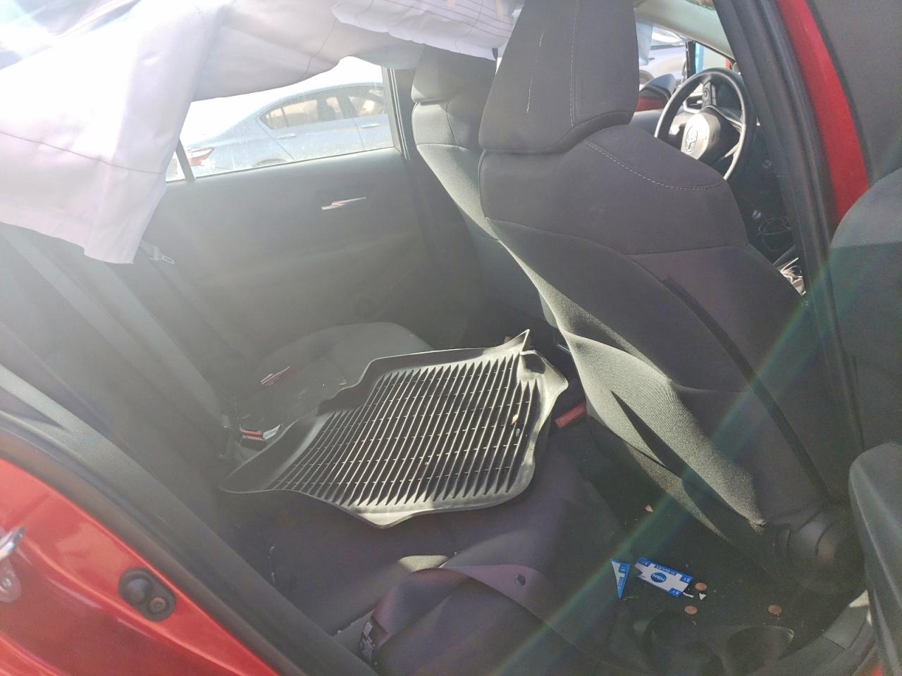 2020 TOYOTA COROLLA LE photo 10
