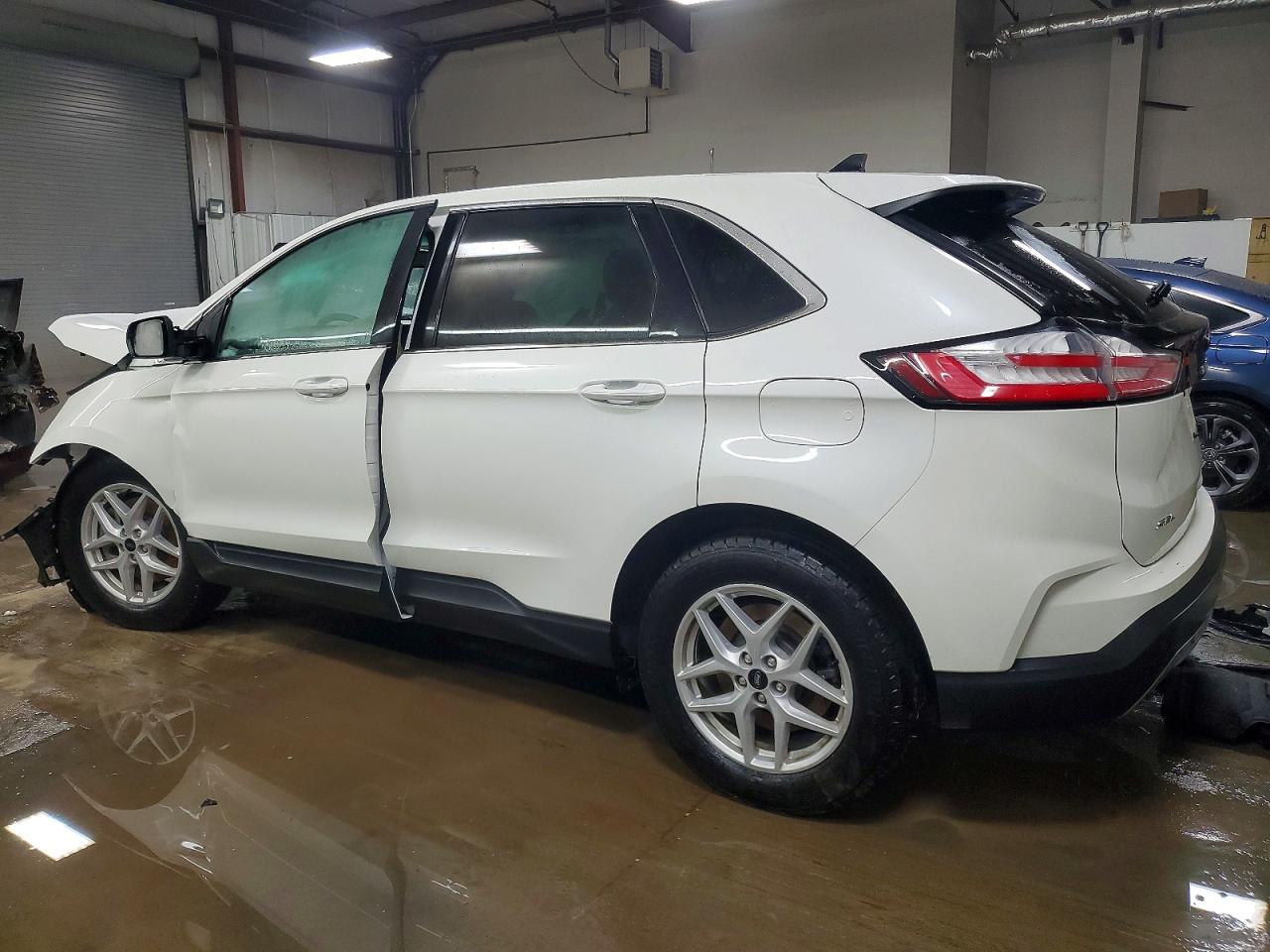 2024 FORD EDGE SEL photo 2