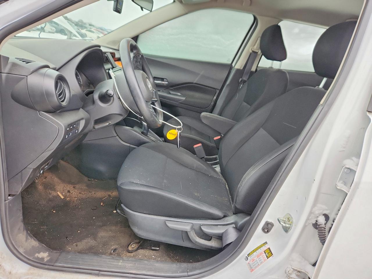 2023 NISSAN KICKS S photo 13