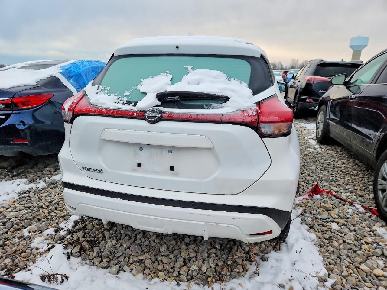 2023 NISSAN KICKS S photo 11
